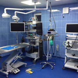 Обзор основных новых технологий и инструментов, используемых в современных клиниках, и их преимущества для диагностики и лечения пациентов.